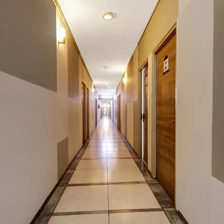 Hotel Oyo Flagship 80891G Amsterdam House